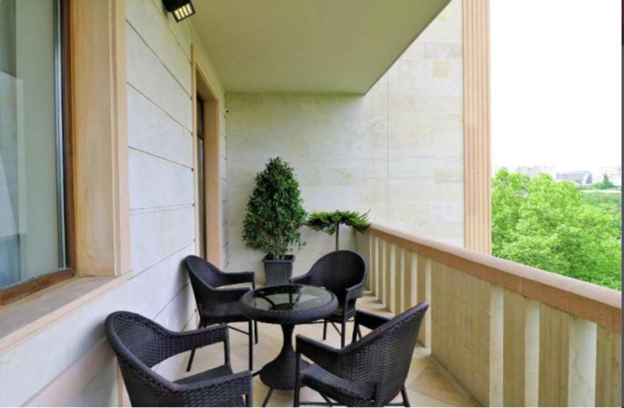 Sunset Tbilisi Luxury Aparthotel Екстериор снимка