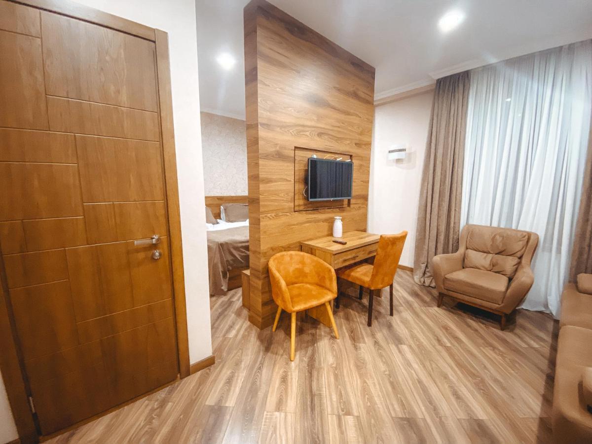 Sunset Tbilisi Luxury Aparthotel Екстериор снимка